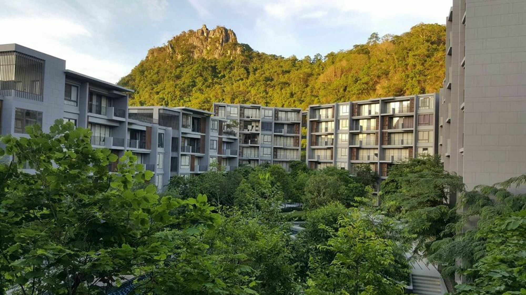 The Valley Khaoyai By Npp Apartment Phayayen Exterior photo